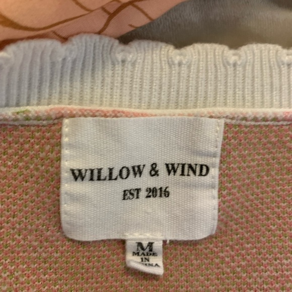 Willow & Wind Floral Knit Sweater with Pink Roses size medium euc - Picture 3 of 5